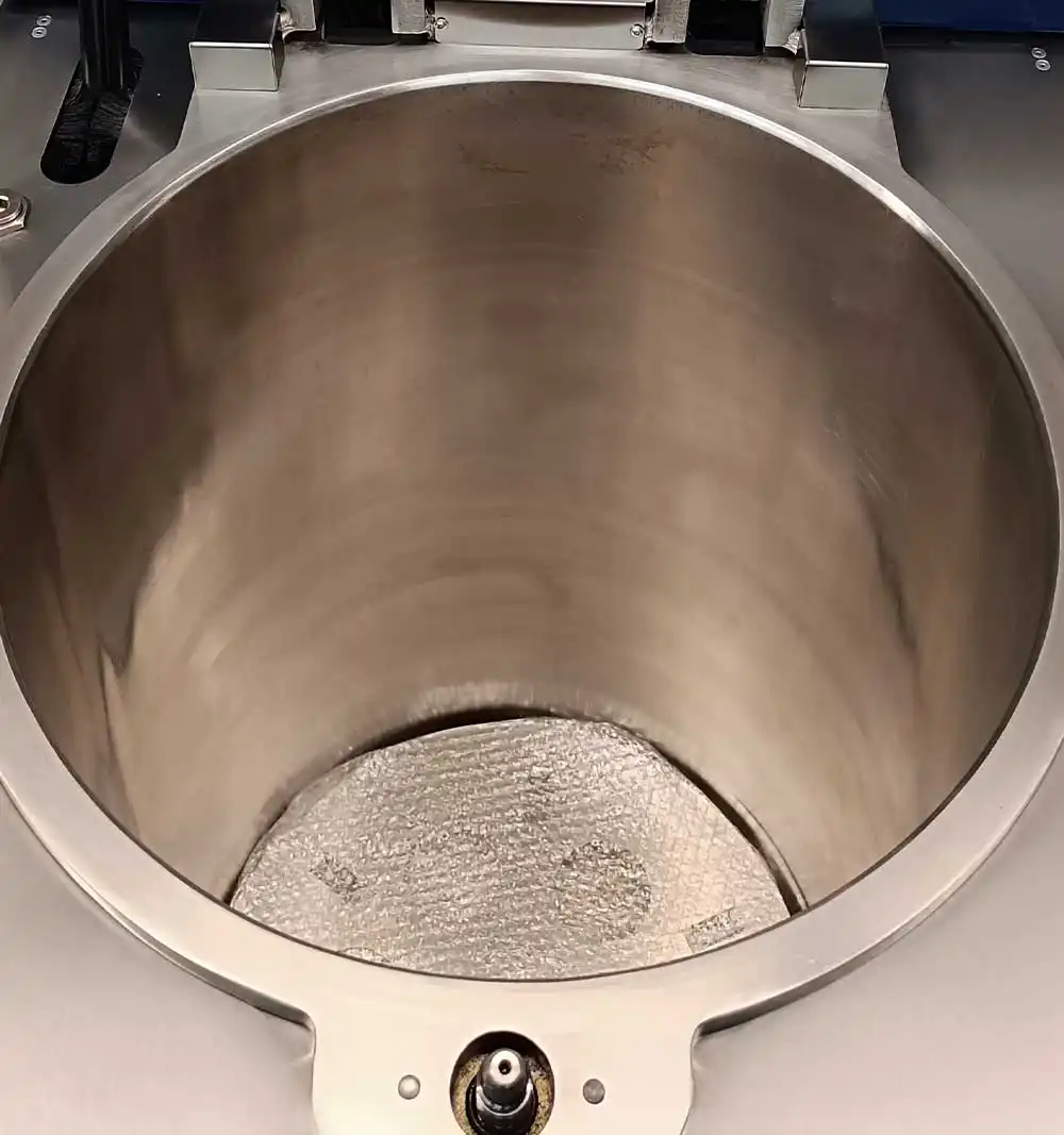 Stérilisateur à vapeur d'occasion SHP Laboklav 160MSLV chambre